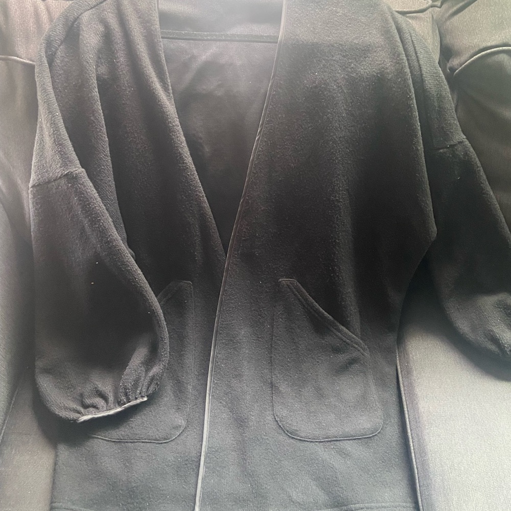 Vada Winter hamsa hand sweater jacket - Picture 2 of 4